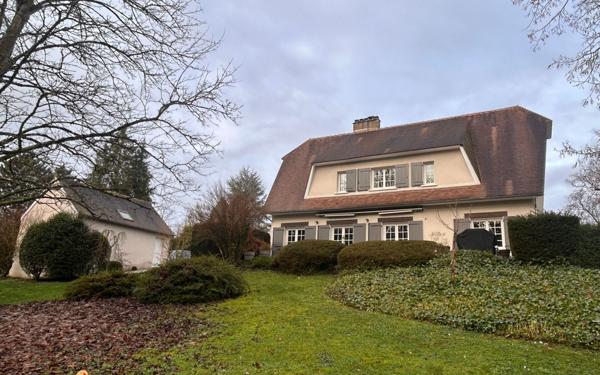 Maison à vendre    4 pièces •  Mer