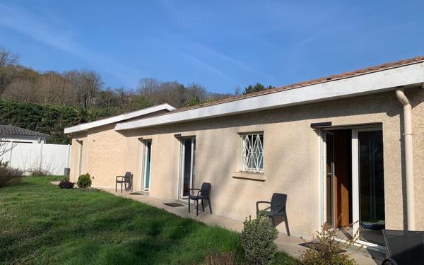 Maison à vendre    8 pièces • 245,49 m2 Collonges-au-Mont-d'Or