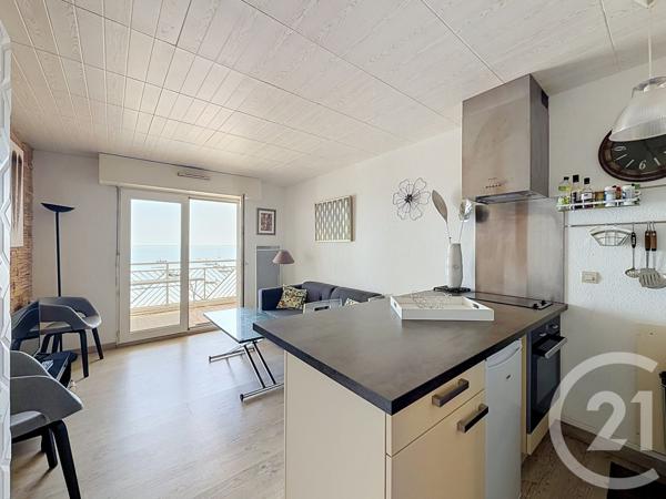 Appartement F2 à vendre  2 pièces - 27 m 2   ARCACHON  - 33