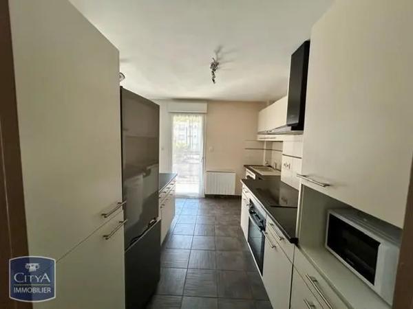 Appartement à louer 3 pièces 68.91m² Clermont-Ferrand (63000)