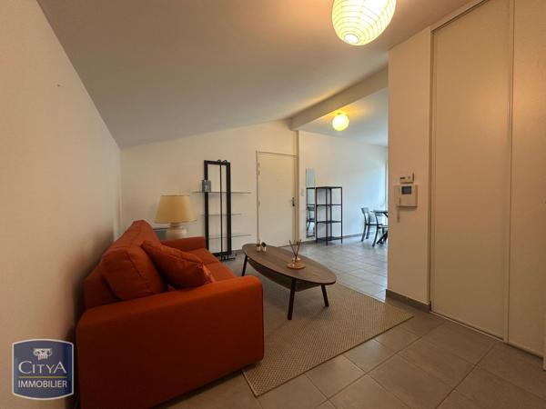 Appartement à louer 2 pièces 50.39m²