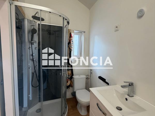 Location Maison 2 pièces 49.81 m² - 24 RUE DE LA FONTAINE Ronsenac 16320