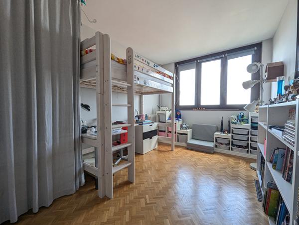 Appartement familial de 4 pièces - 3 chambres.