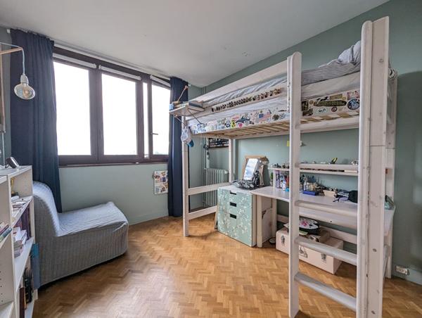 Appartement familial de 4 pièces - 3 chambres.