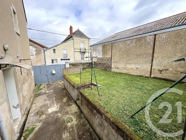 Maison à vendre  5 pièces - 119,56 m 2   CHATELLERAULT  - 86