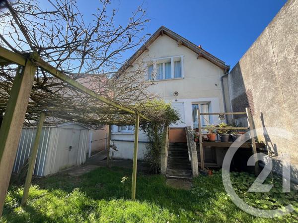 Maison à vendre  5 pièces - 119,56 m 2   CHATELLERAULT  - 86