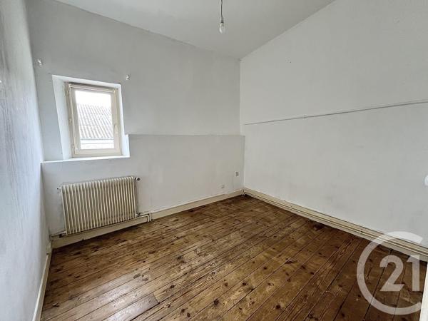 Maison à vendre  5 pièces - 119,56 m 2   CHATELLERAULT  - 86
