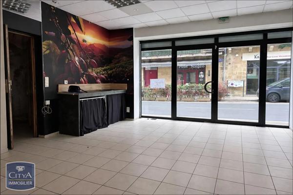 Local commercial à louer 77m² Sarlat-la-Canéda (24200)