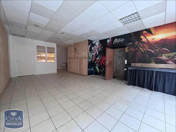 Local commercial à louer 77m² Sarlat-la-Canéda (24200)