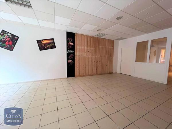 Local commercial à louer 77m² Sarlat-la-Canéda (24200)