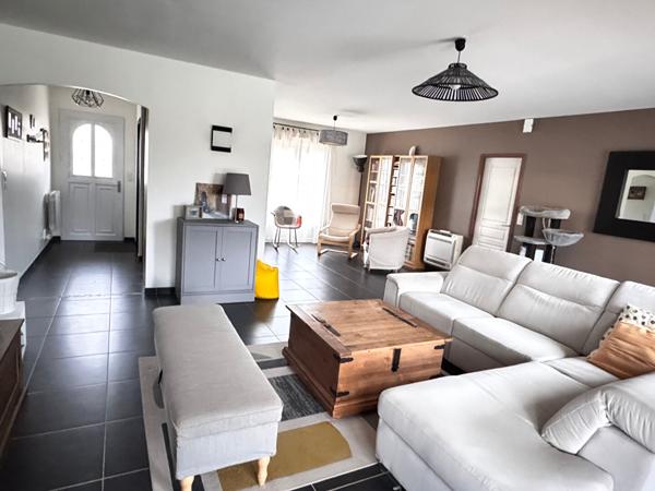 Maison Tonnay Charente 5 pièce(s) 140 m2