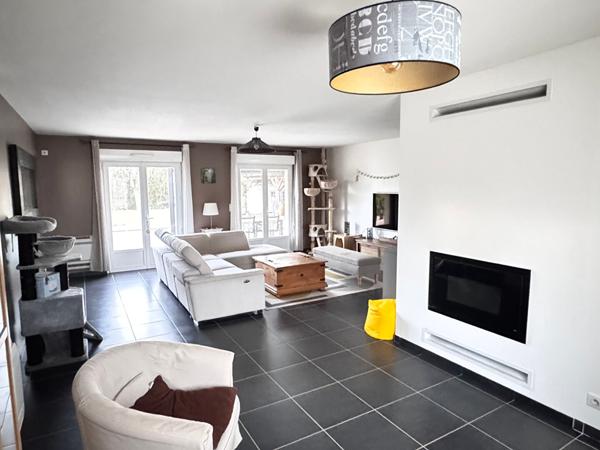 Maison Tonnay Charente 5 pièce(s) 140 m2