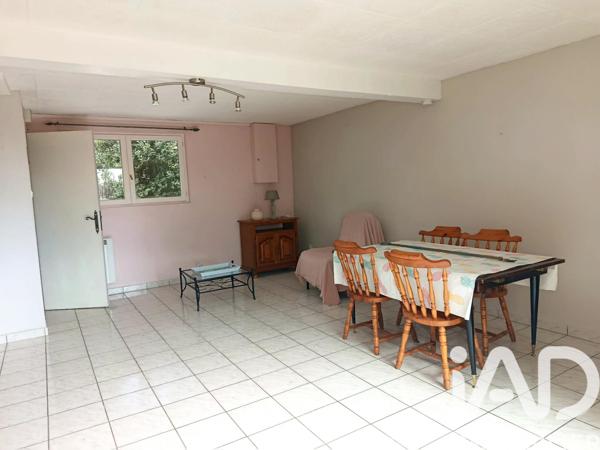 Maison à vendre 5 pièces 80 m² Saint-Romain-le-Puy
