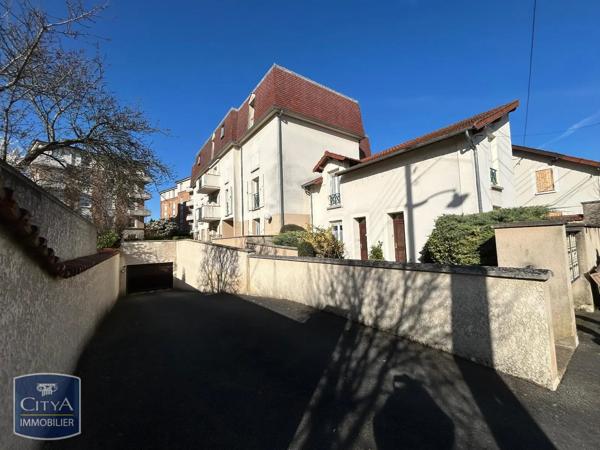 Appartement à louer 2 pièces 27.54m² Corbeil-Essonnes (91100)
