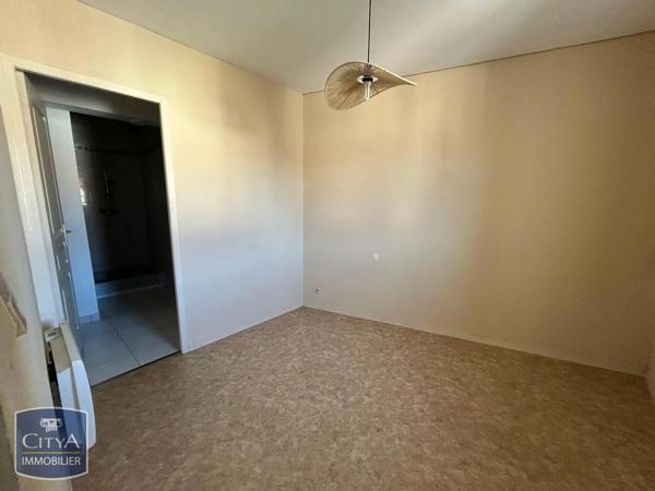 Appartement à louer 2 pièces 27.54m² Corbeil-Essonnes (91100)