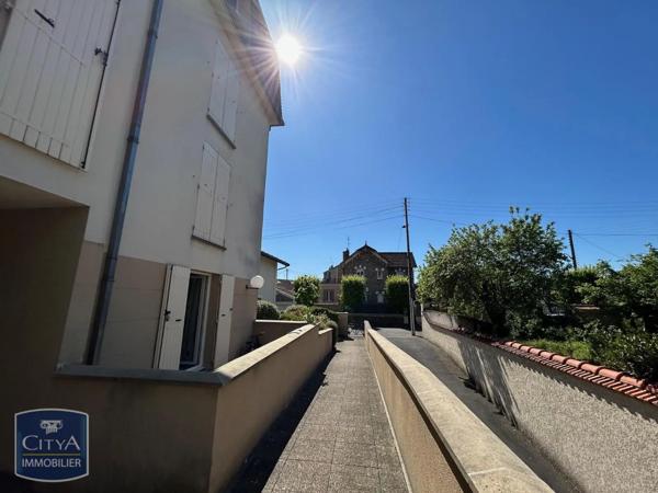 Appartement à louer 2 pièces 27.54m² Corbeil-Essonnes (91100)