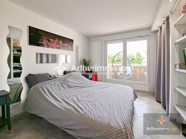 Vente Appartement 2 pièces 45 m2 à Saint-Germain-Lès-Corbeil