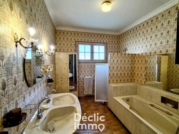 Vente pavillon Les adjots, 173m² 2800m² 6 pièces 256 800€