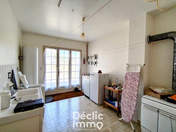 Vente pavillon Les adjots, 173m² 2800m² 6 pièces 256 800€