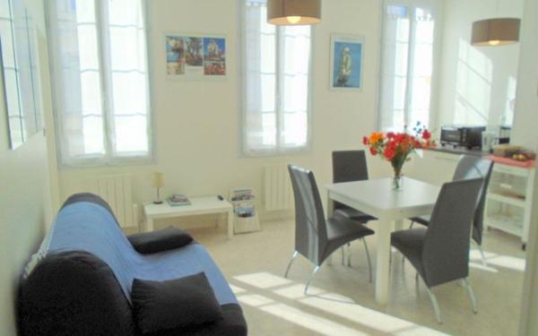 Appartement à louer    2 pièces • 42,40 m2 Rochefort