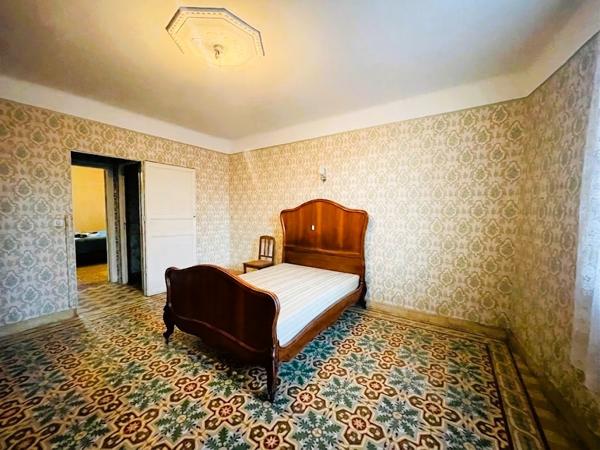Maison Lansargues 6 pièce(s) 185 m2 + REMISE + ECURIE 100 m2