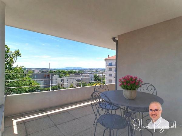 T2 avec terrasse plein sud et parking inclus