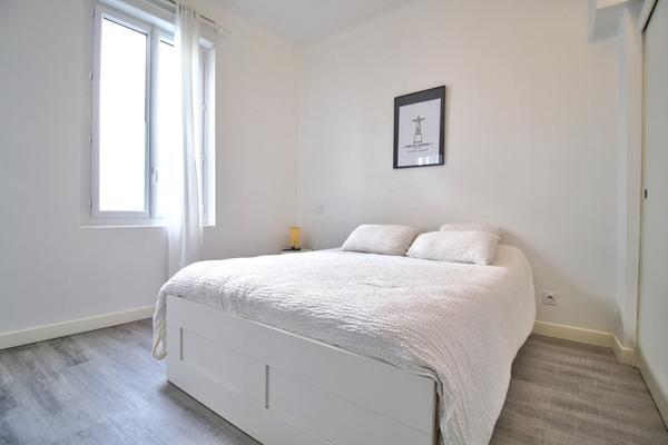 AGEN Hypercentre - Immeuble entièrement rénové de 138m² composé de 6 appartements équipés.