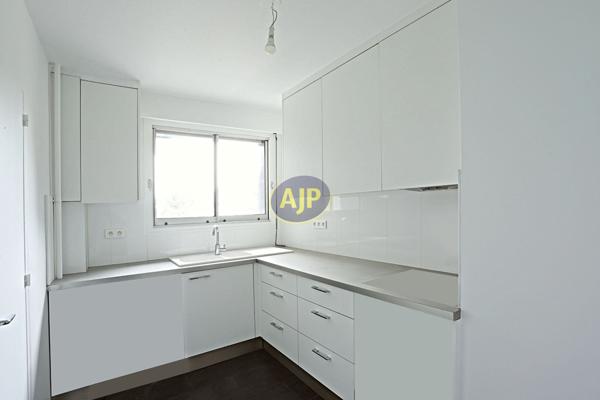 Vente appartement Montreuil : 305 000 € - AJP Delon Immobilier Grenelle