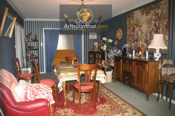 Vente                                                      Maison
                        
                     4 pièces                      93 m2                     à Josselin