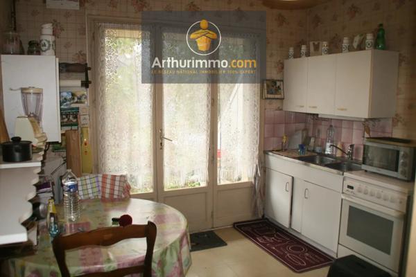 Vente                                                      Maison
                        
                     4 pièces                      93 m2                     à Josselin