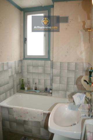 Vente                                                      Maison
                        
                     4 pièces                      93 m2                     à Josselin
