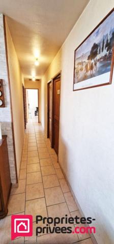 Maison de plain-pied - 101 m² - 5 pièces - 4 chambres - terrain de 1900 m2 avec puits