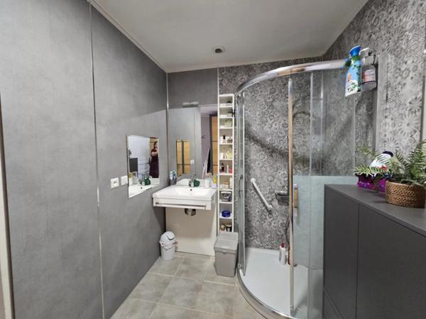 Vente Maison 5 pièces 163 m2 à Flassans-sur-Issole