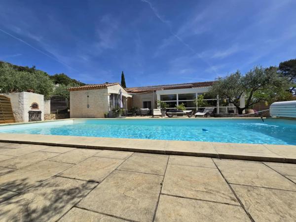 Vente Maison 5 pièces 163 m2 à Flassans-sur-Issole