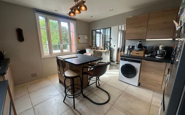 Maison à vendre    5 pièces • 105 m2 Viry-Châtillon