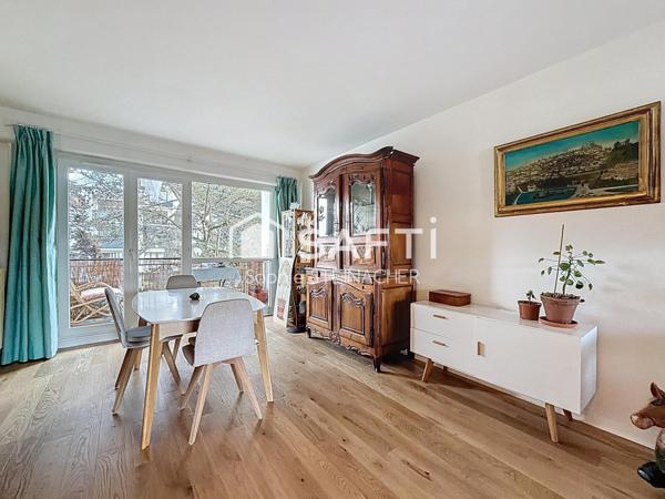 Appartement 3 pièces au pied de la gare