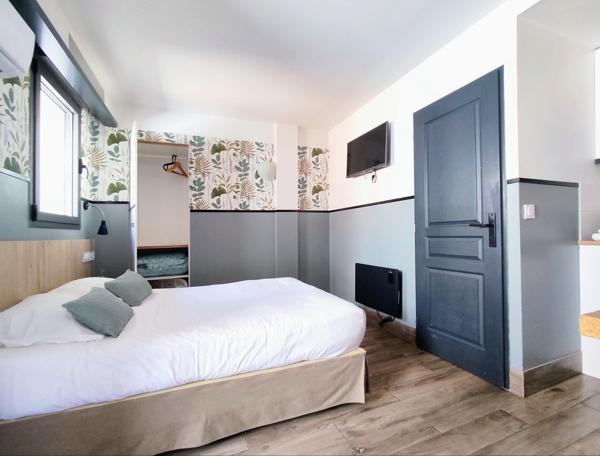 Appartement
         1 pièce
        - 15 m² 128 000 € *