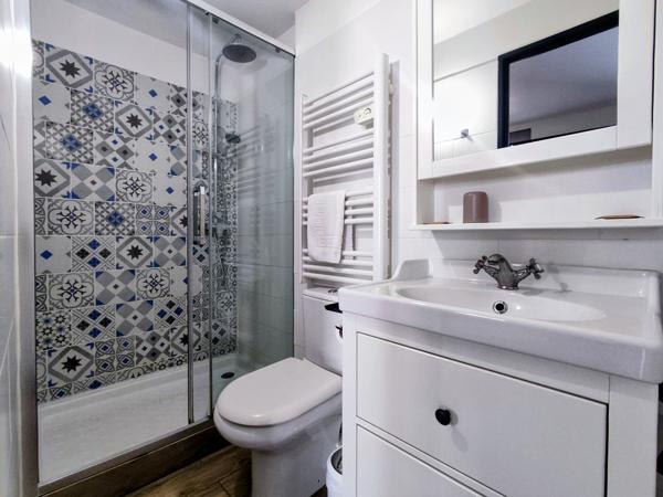 Appartement
         1 pièce
        - 15 m² 128 000 € *