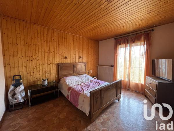 Maison traditionnelle 6 pièces de 143 m² à Médis (17600)