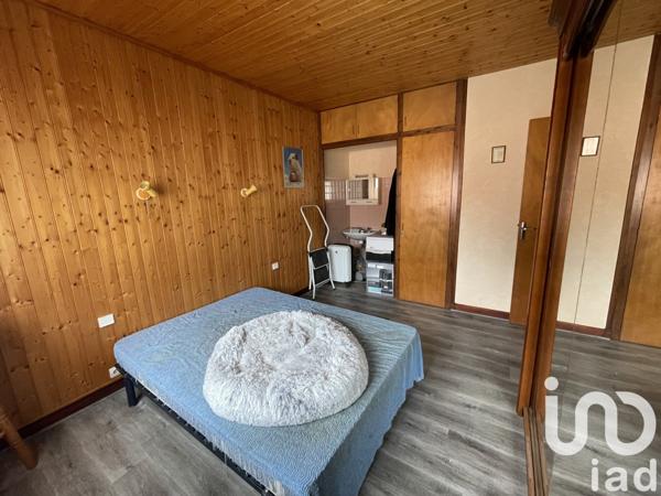 Maison traditionnelle 6 pièces de 143 m² à Médis (17600)