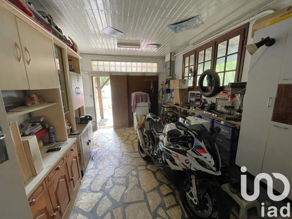 Maison traditionnelle 6 pièces de 143 m² à Médis (17600)