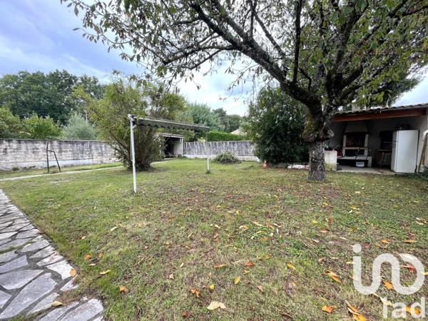 Maison traditionnelle 6 pièces de 143 m² à Médis (17600)