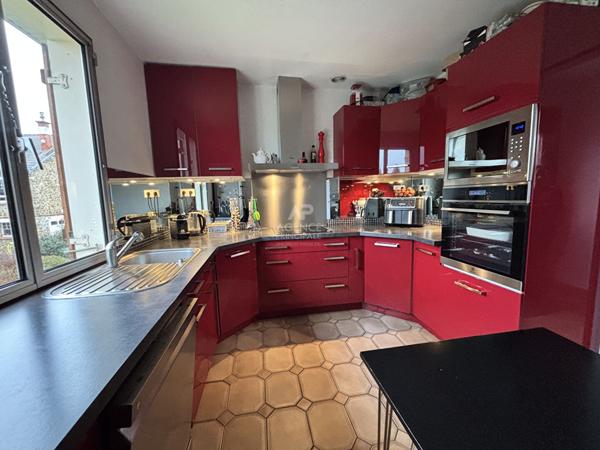 Maison Saint Ouen L Aumone 6 pièce(s) 126.80 m2 €395 000 ** - Référence 11162