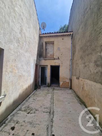 Maison à vendre  5 pièces - 120 m 2   ST GILLES  - 30