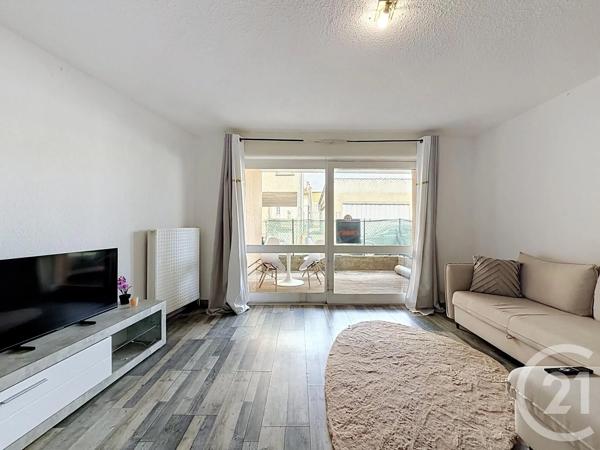 Appartement F1 à vendre  1 pièce - 29 m 2   PAMIERS  - 09