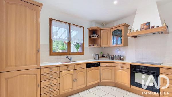 Maison à vendre 6 pièces 92 m² Monnetier-Mornex