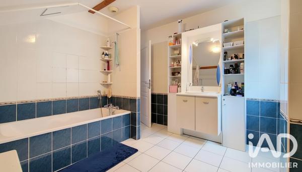 Maison à vendre 6 pièces 92 m² Monnetier-Mornex
