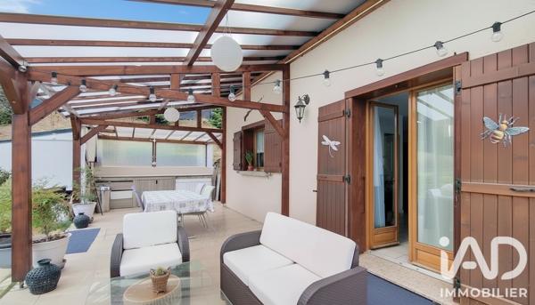 Maison à vendre 6 pièces 92 m² Monnetier-Mornex