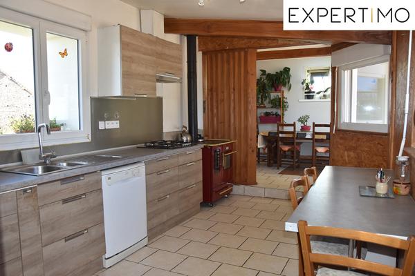 Servant (63560) Maison avec vue splendide, 106m² sur 2462 m² de terrain