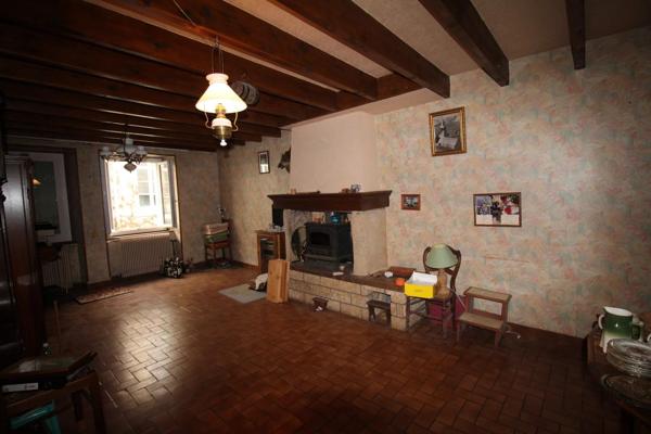 Vente                                                      Maison de ville
                        
                     5 pièces                      120 m2                     à Issoire
